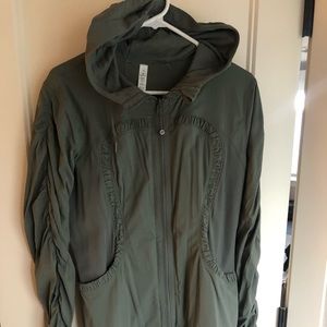 Lululemon zip up - dark green - reversible